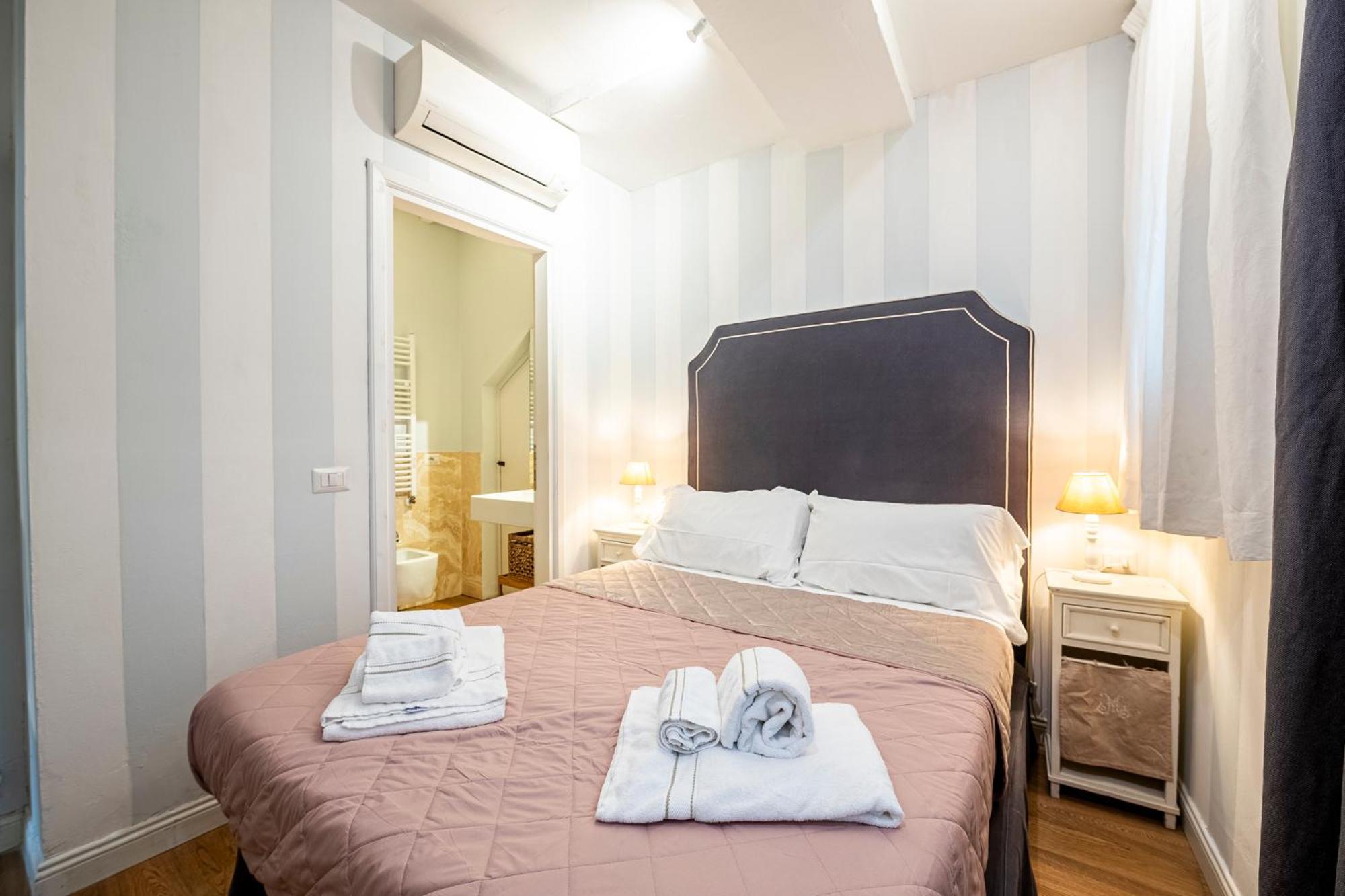 Suite In Pz. Michelangelo: Due Camere Con Due Bagni Firenze Eksteriør billede